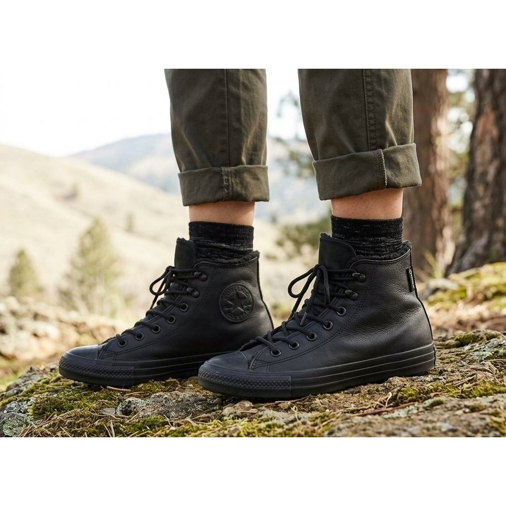Converse Mountain Club Boots M 5.5 W 7.5 Black Leather GoreTex Faux Fur High Top